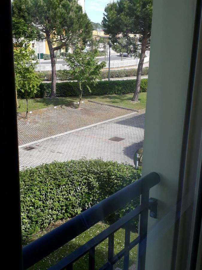 Appartamento Ai Tigli Caorle Bagian luar foto