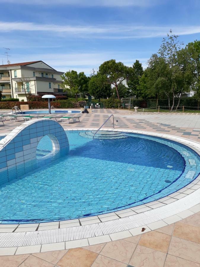 Appartamento Ai Tigli Caorle Bagian luar foto