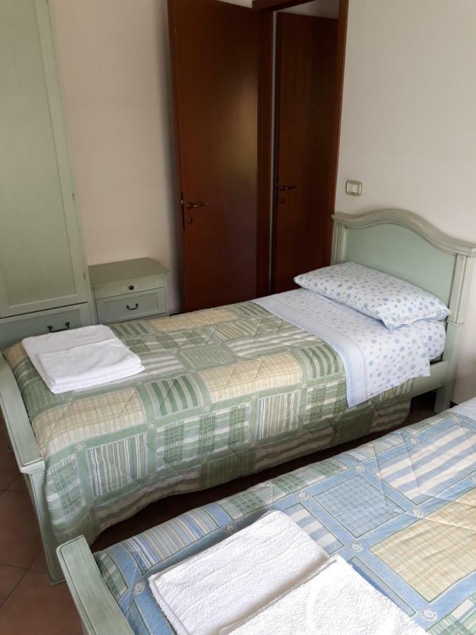 Appartamento Ai Tigli Caorle Bagian luar foto